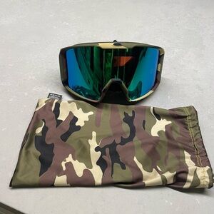 Oakley Camo Line Miner Goggles / brand new, never worn